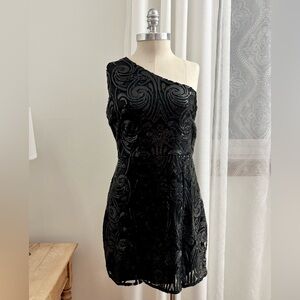 Lulu's Black One Shoulder Dress